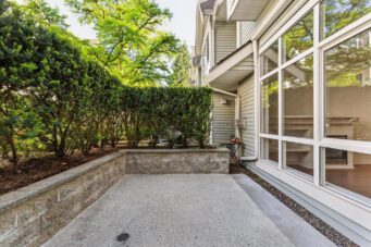 1 – 995 Lynn Valley Road